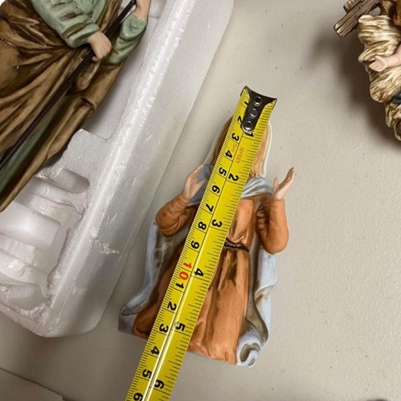 Home interiors vintage porcelain Christmas Nativity Set figurines - Picture 5 of 8